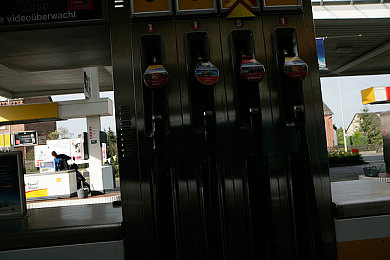 中国钢铁有色技改市场空间达32万亿